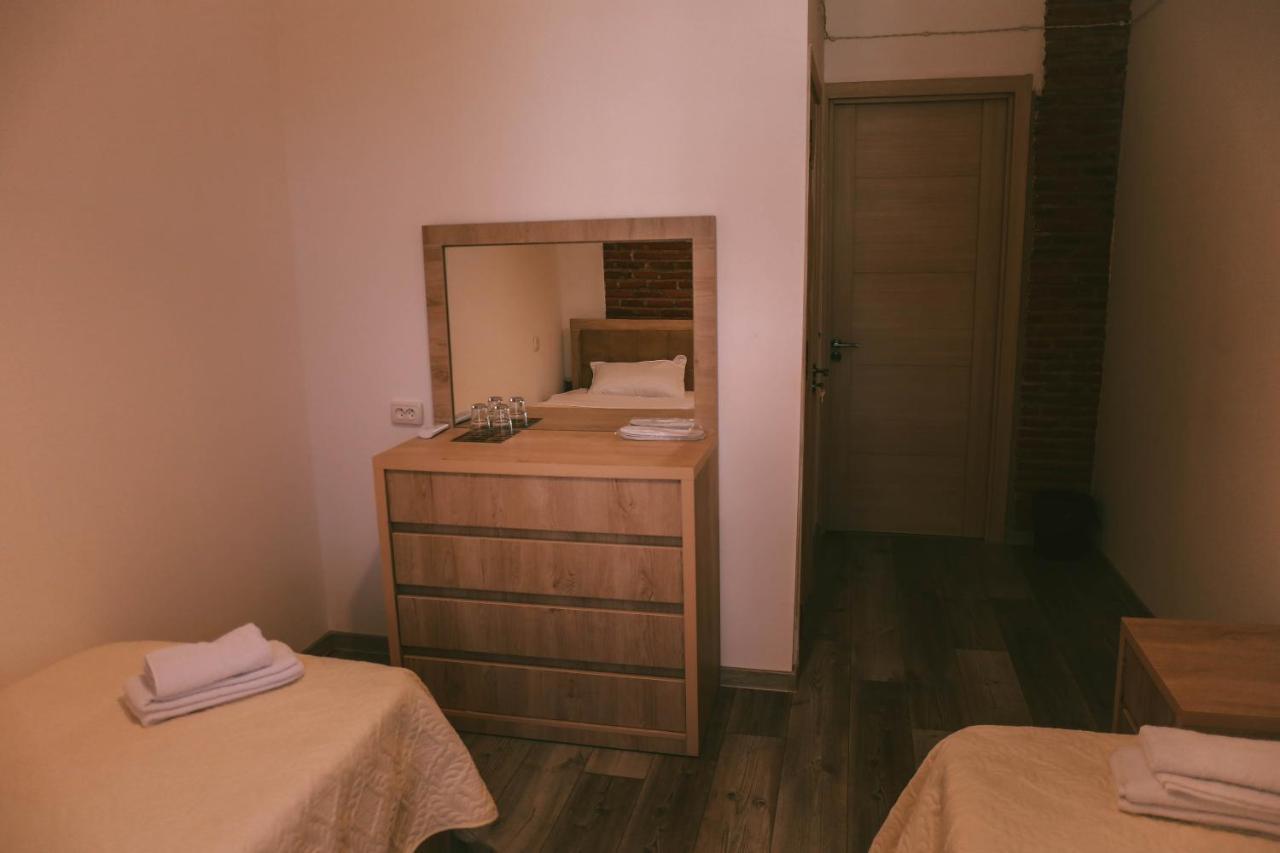 Old Chache House Hotell Telavi Exteriör bild