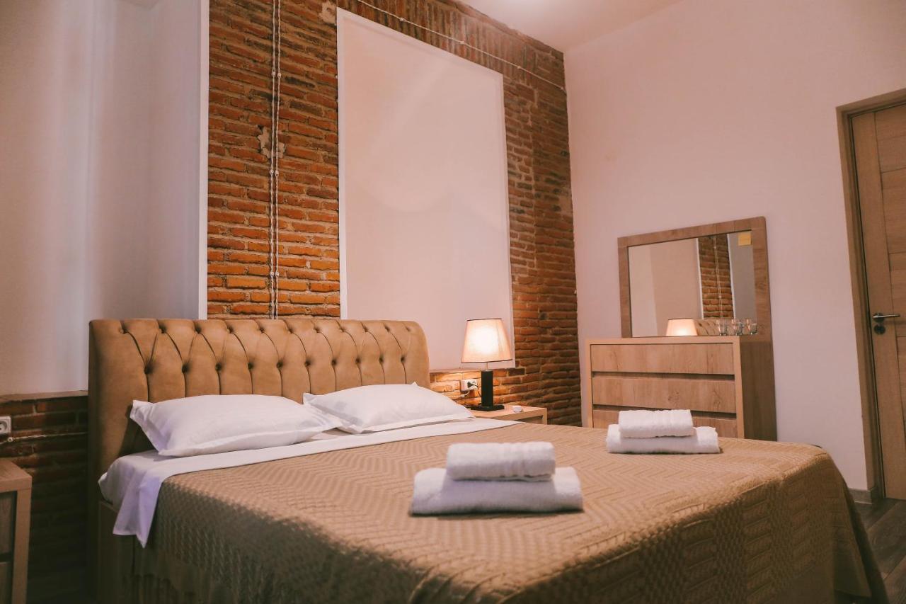Old Chache House Hotell Telavi Exteriör bild